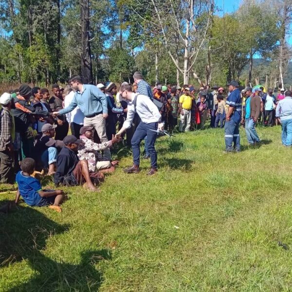 SPMC management and team members with community members at the Ontenu Prospect, Osena Project, May 22, 2024.